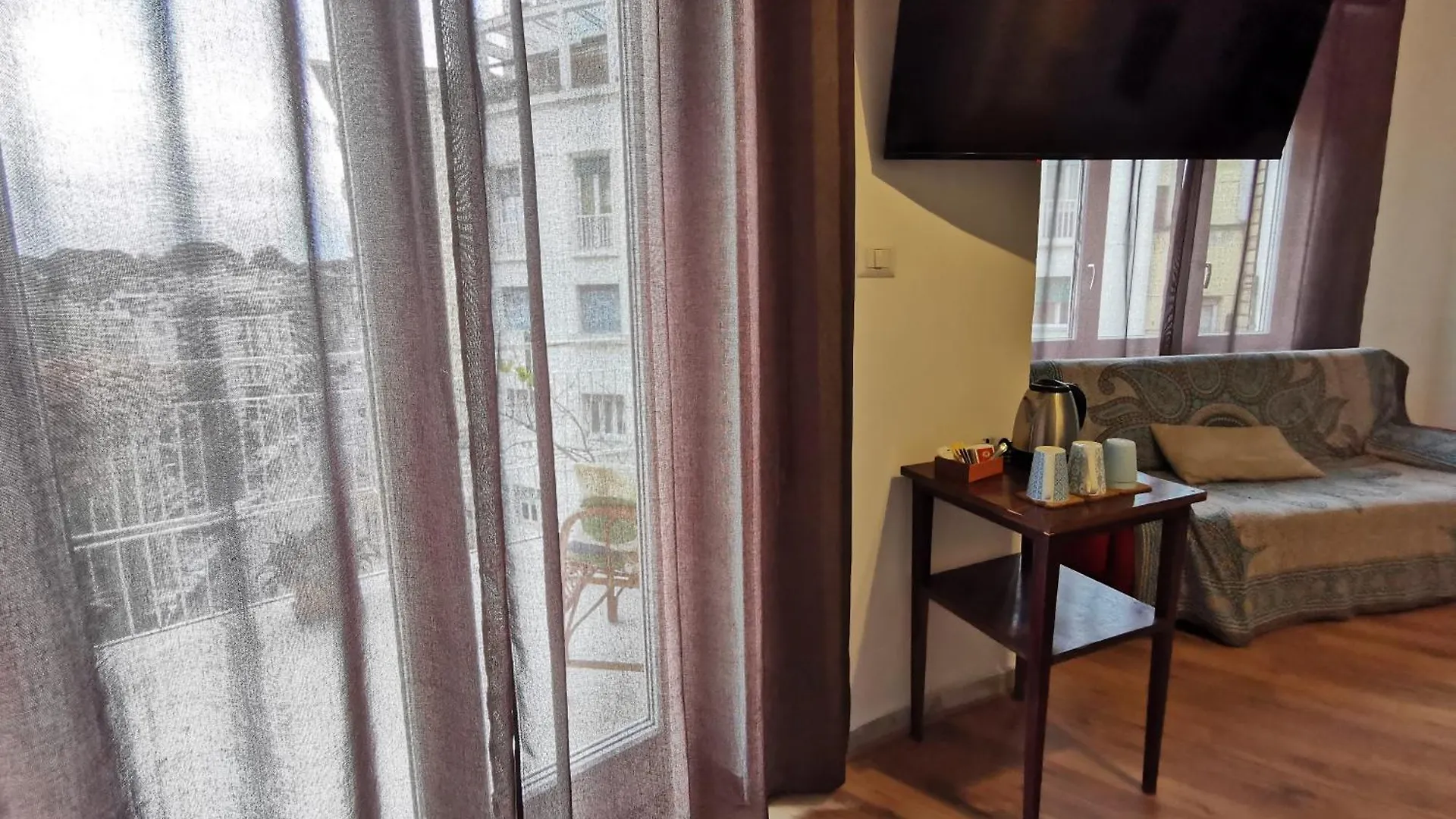 ベッド・アンド・ブレックファスト La Finestra Sul Mondo B&B ローマ